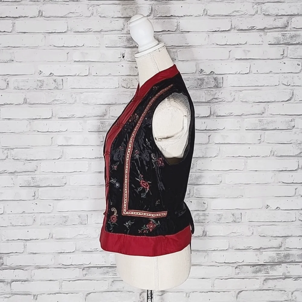 Ann Taylor Back Red Velvet Asian Floral Vest - Picture 3 of 11